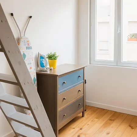 Joli Studio Lumineux Chez Madeleine Daire *