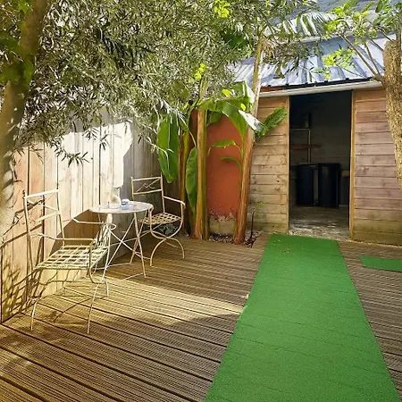 Joli Studio Lumineux Chez Madeleine Daire