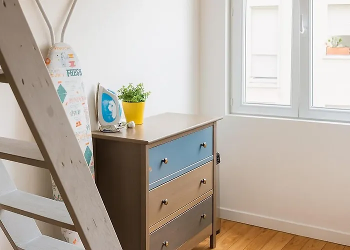 Joli Studio Lumineux Chez Madeleine Daire *